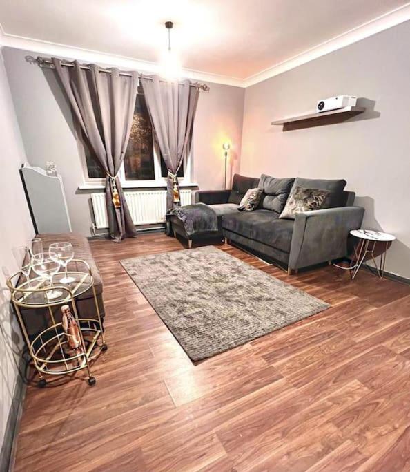 Lovely, Two Bedroom Apartment Central Location London Exterior photo
